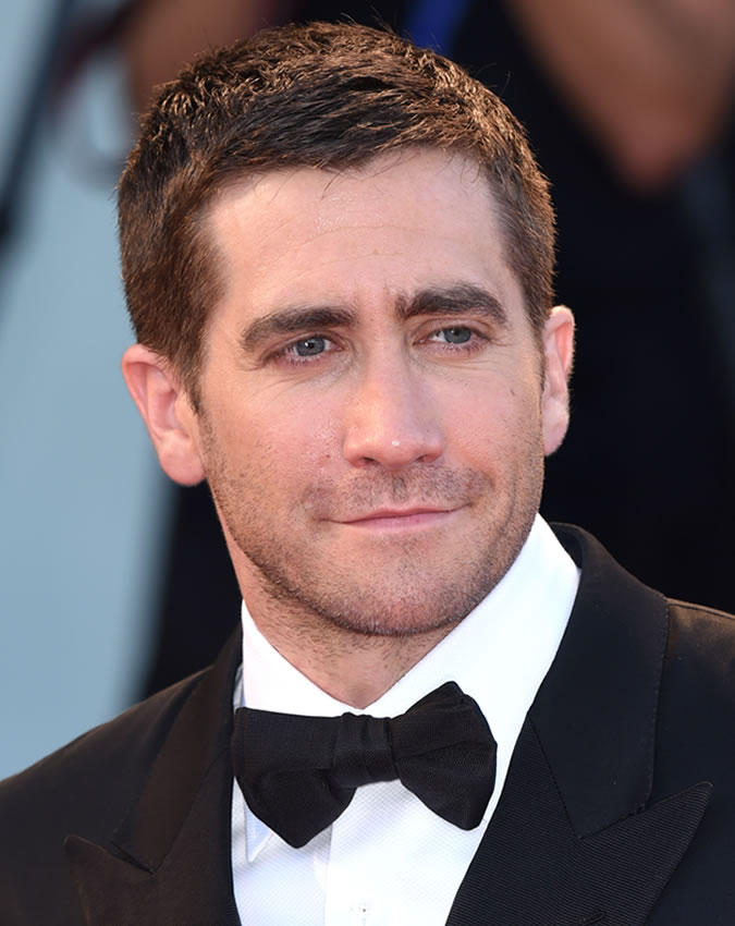 jake gyllenhaal long hair