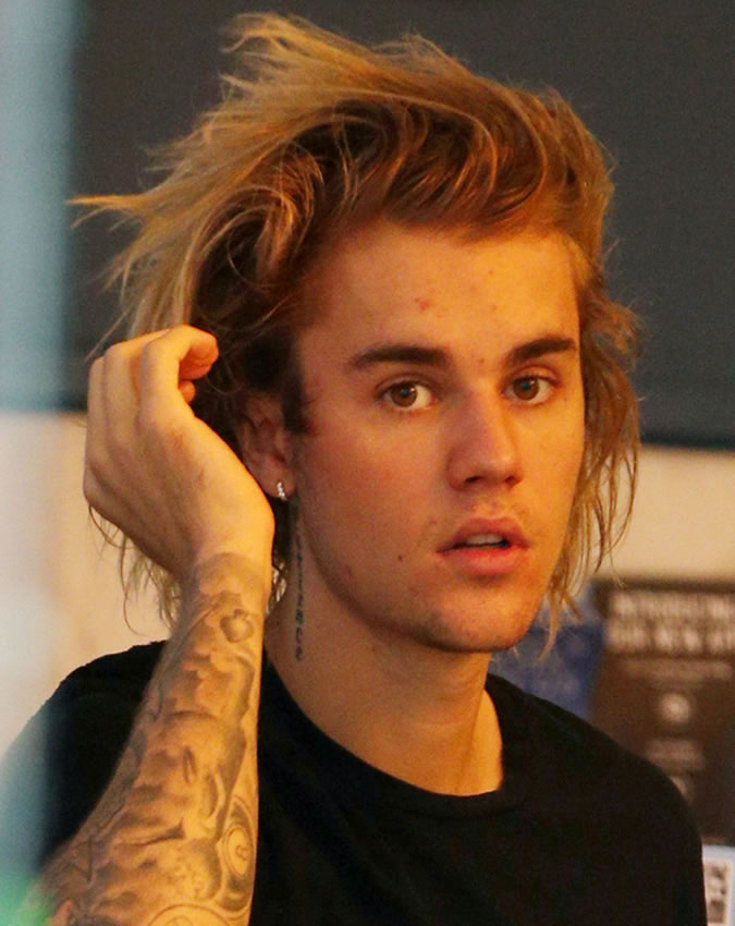 We All Should Learn From Justin Bieber's 8+ Long And Short Haircuts