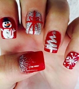 Most Fashionable Christmas Acrylic Nails Ideas 2021 - LastMinuteStylist