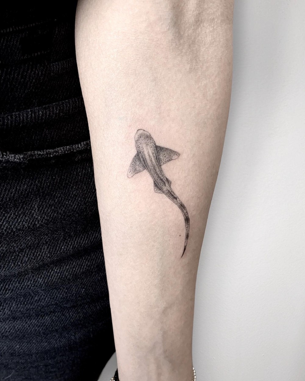 "Do Single Needle Tattoos Last Longer And Hurt Less? Check Out These 63+ Simple Minimalist Design Ideas single needle tattoo designs single needle tattoo ideas minimalist tattoos with meaning delicate minimalist tattoos minimalist tattoo flower minimalist tattoo sleeve minimalist cat tattoo tattoo ideas minimalist family tattoo simplistic tattoo minimal tattoo"