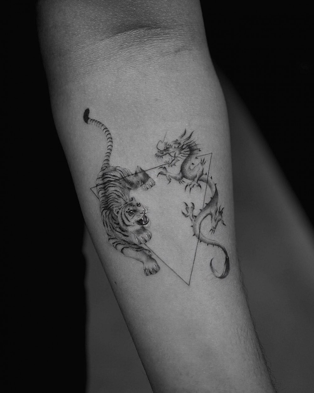 "Do Single Needle Tattoos Last Longer And Hurt Less? Check Out These 63+ Simple Minimalist Design Ideas single needle tattoo designs single needle tattoo ideas minimalist tattoos with meaning delicate minimalist tattoos minimalist tattoo flower minimalist tattoo sleeve minimalist cat tattoo tattoo ideas minimalist family tattoo simplistic tattoo minimal tattoo"