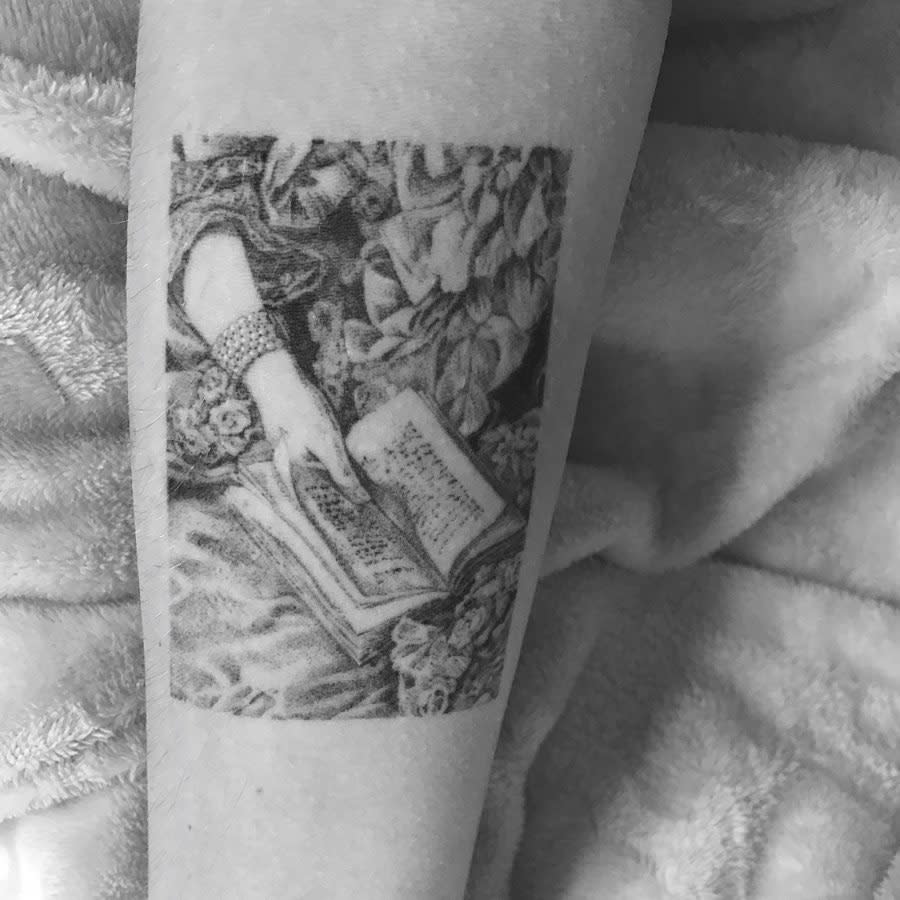 "Do Single Needle Tattoos Last Longer And Hurt Less? Check Out These 63+ Simple Minimalist Design Ideas single needle tattoo designs single needle tattoo ideas minimalist tattoos with meaning delicate minimalist tattoos minimalist tattoo flower minimalist tattoo sleeve minimalist cat tattoo tattoo ideas minimalist family tattoo simplistic tattoo minimal tattoo"