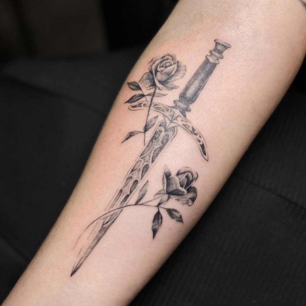 "Do Single Needle Tattoos Last Longer And Hurt Less? Check Out These 63+ Simple Minimalist Design Ideas single needle tattoo designs single needle tattoo ideas minimalist tattoos with meaning delicate minimalist tattoos minimalist tattoo flower minimalist tattoo sleeve minimalist cat tattoo tattoo ideas minimalist family tattoo simplistic tattoo minimal tattoo"