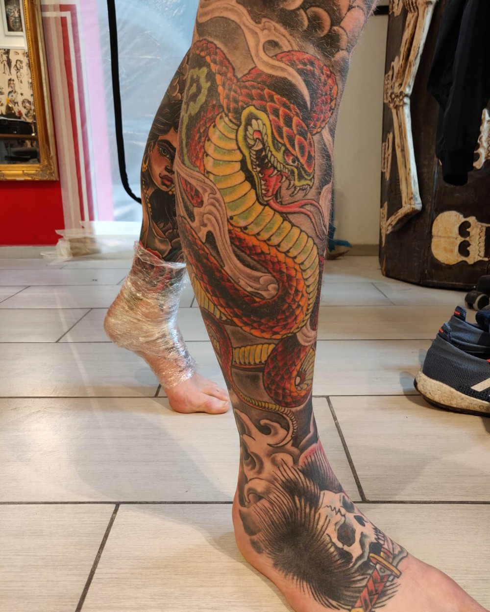 "Wow, Just Wow! 83+ Badass Full Leg Tattoo Ideas For Guys And Females "