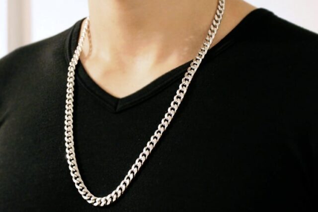 thick chain necklaces