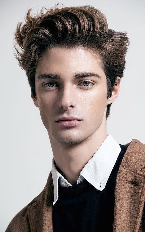 15 Latest Trending Hairstyles For Teenage Guys To Become The Most Fashionable 2021 Lastminutestylist