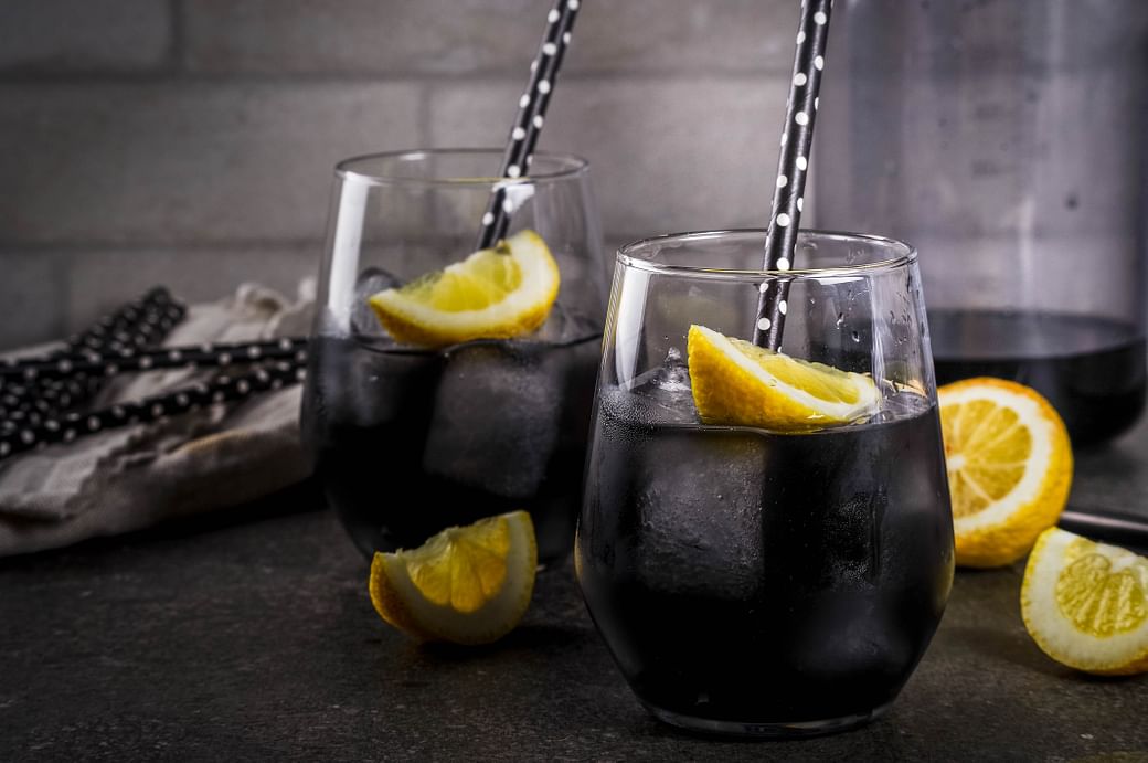 "charcoal lemonade activated charcoal drinks health drink during the quarantine activated charcoal benefits are the activated charcoal benefits true making activated charcoal with lemon juice"