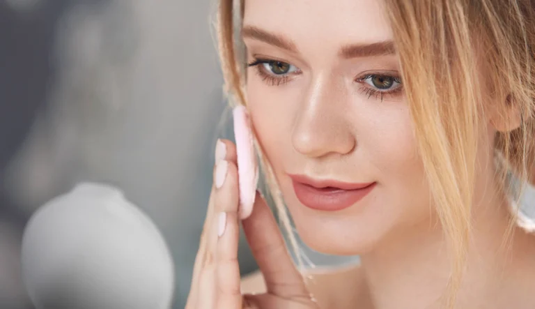 4 Tips and Mistakes to Avoid When Using a Face Powder